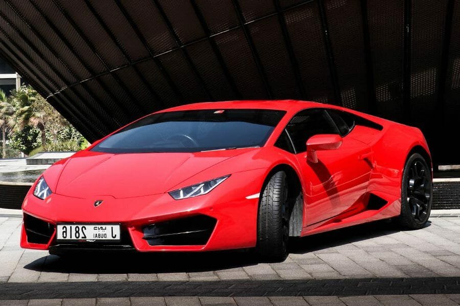 Huracan 2018 for Rent in Dubai Sports Car Rental